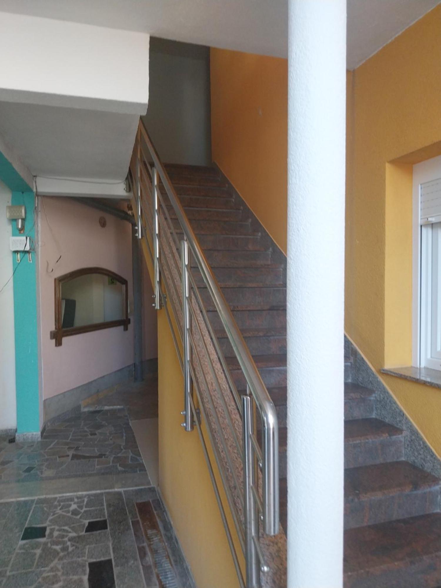 Aryan 1 Apartment *